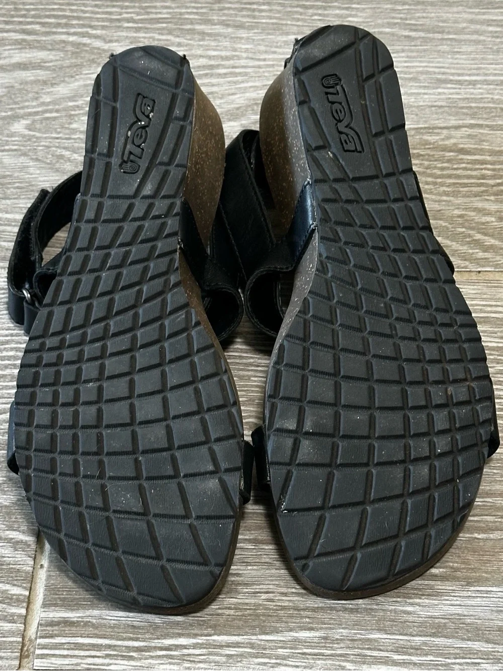 Teva Cabrillo Crossover Leather Wedge Sandals Black Women's 9.5 Summer Shoes
